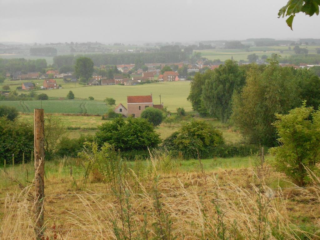 Gite De La Rhosnes Amougies Номер фото